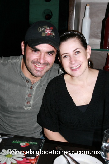 23102009 Héctor y Lilia Mortera.