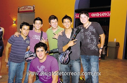 25102009 Joselo, Paulo, Andrés, Peniche, Juan y Luis.