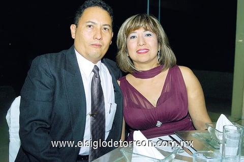 25102009 Carlos Gallegos y Liliana Ruvalcaba. EL SIGLO DE TORREÓN/JESÚS HERNÁNDEZ
