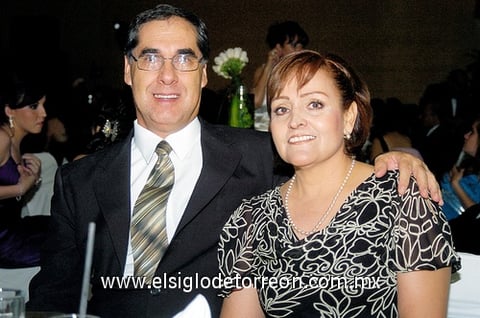 25102009 Pareja. José Luis Leyva e Irma V. de Leyva.