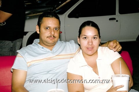 25102009 Paco Morales y Yésica Treviño.