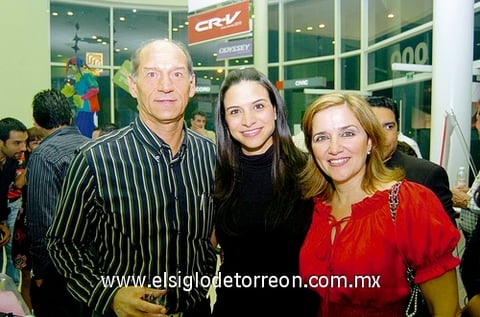 26102009 Guillermo, Cecy y Cecilia.