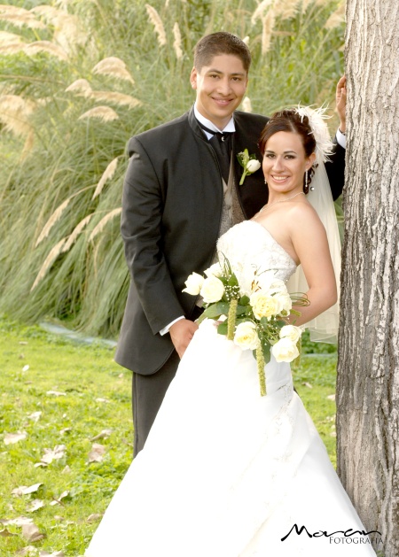 Ing. Verónica Alejandra Macías Reyes unió su vida a la del Ing. Ramiro Ramos Erives en la parroquia de La Sagrada Familia el sábado tres de octubre de 2009.

Estudio Morán