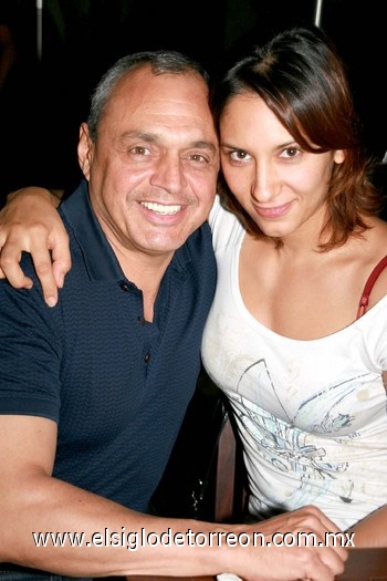 29102009 Emilio Rodríguez y Paty Arredondo.