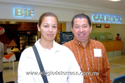 29102009 Mexicali. Selina Solórzano de Ayala despidió a su esposo Juan Manuel Ayala.