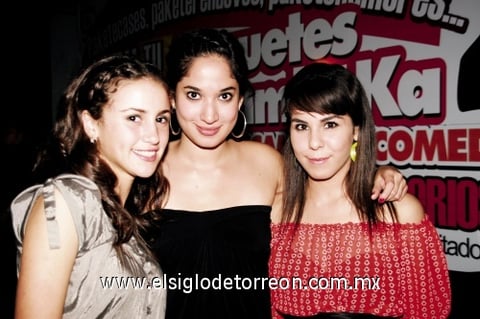 01112009 Marisa Guerrero, Sofía López y Karla Loza.