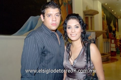 01112009 Rogelio Gálvez y Saydé Amozurrutia.