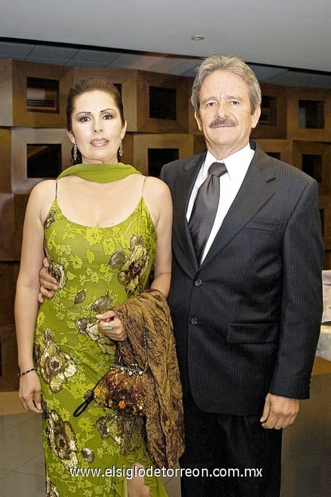 01112009 Susana Guzmán y Aldo López.
