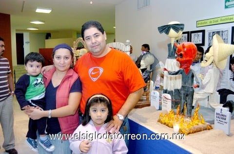 01112009 Familia Rodríguez. EL SIGLO DE TORREÓN/ÉRICK SOTOMAYOR