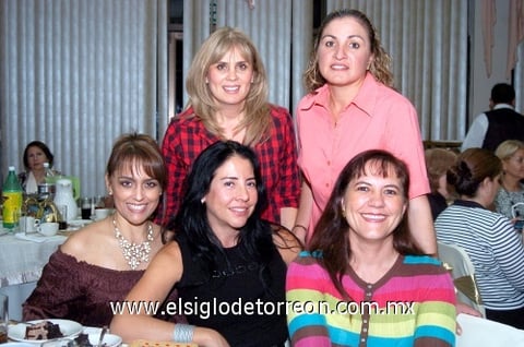 01112009 Lily Mendoza, Karo Contreras, Kuky Gutiérrez, Sara Valenzuela y Laura Flores.