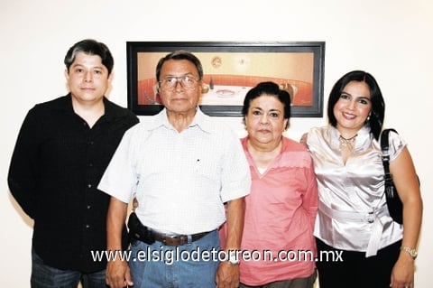 01112009 Fernando Ramírez, José Luis Hernández, María del Socorro Luna de Hernández y Gabriela Hernández.