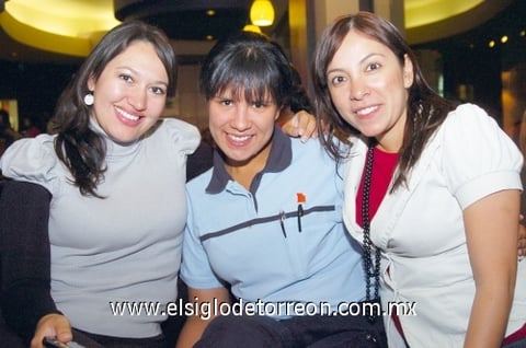 02112009 Diana Cervantes, Ana Encerrado y Perla Muñoz.
