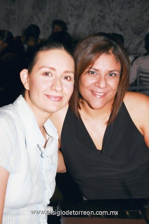 02112009 Rocío González y Mayela González.