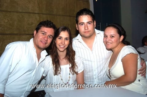 02112009 Gerardo Carlos, Karla Hernández, Enrique Dorantes y Dany Dorantes.