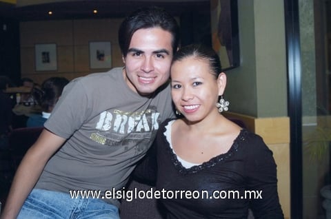 02112009 Omar Adame y Laura Woo.