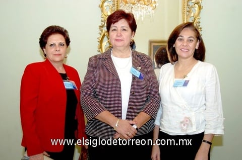 04112009 Guadalupe Murra, Lidia Montes y Claudia Hoyos.