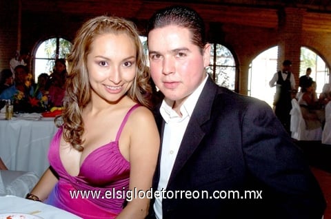 04112009 Anilú Martínez y Gerardo Espino.
