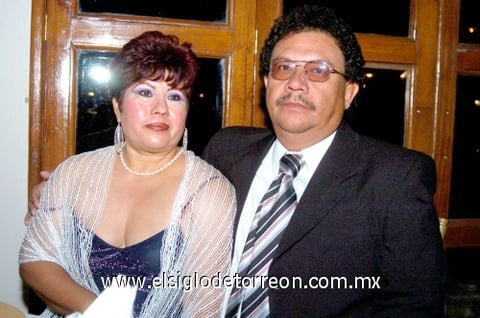 04112009 María Guadalupe Hernández y Jesús Martínez.
