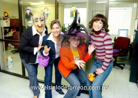 04112009 Ana María Vaquera, Olivia Estrada, Vero Esqueda y Olga Félix.