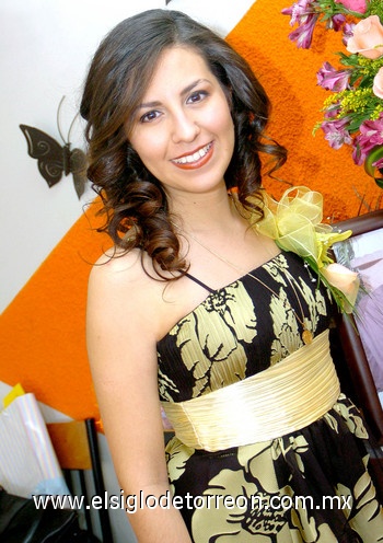05112009 Muy contenta lució María Elena Guajardo Meza en su despedida de soltera.- Érick Sotomayor Fotografía