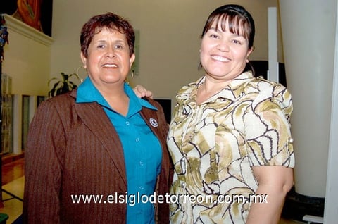 05112009 Gloria Carmona y Clara Marín.