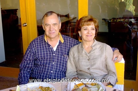 08112009 Armando Fernández y María del Carmen Lavín.