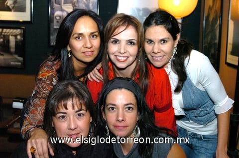 09112009 Marcela Armendáriz, Nancy García, Pia Franch, Ana Lucía Martínez y Alejandra Lamberta.