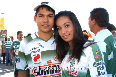 09112009 Pedro Domínguez y Michelle Salazar.