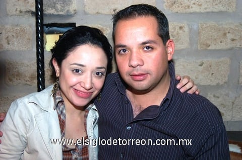 09112009 Marcela Garza y Luis Salazar.