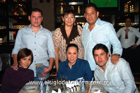 09112009 Imelda Velázquez y Pili Lavín.