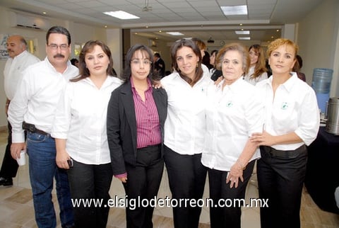 08112009 Ricardo, Claudia, Brisa, Rosy, Rosa María y Elizabeth.