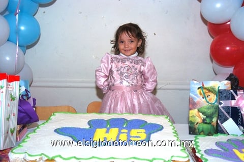 14112009 Sayana Estefanía Carrillo Quintero lució muy linda en su fiesta de tres años de edad.