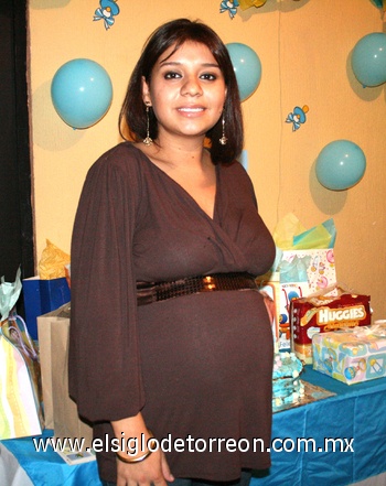 14112009 Xóchitl Mariana Pérez Acosta espera bebé.