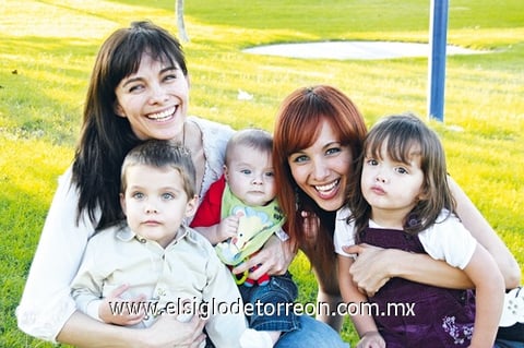 06112009 Lucy, Massimo, Mario, Gama y Victoria Barboza.