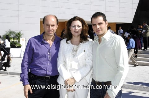 06112009 Luis Jorge Murra, Frida de Murra y Luis Jorge Murra Sosa.