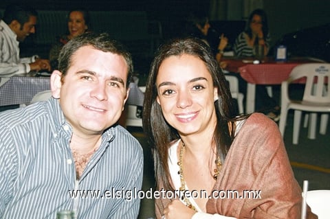 06112009 Ricardo y Elizabeth Soldevilla.