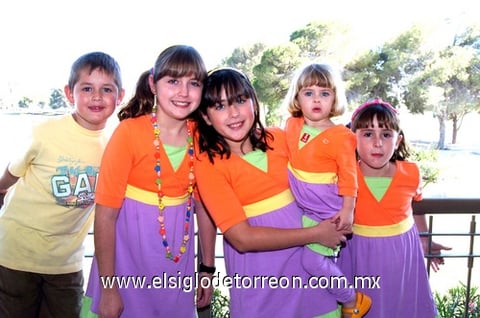 16112009 Javier, Regina, Bárbara, Priscila y Jimena de la Peña Schott.