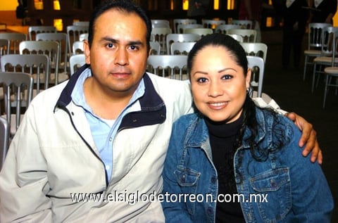 16112009 Félix Reza y Karla Guevara.