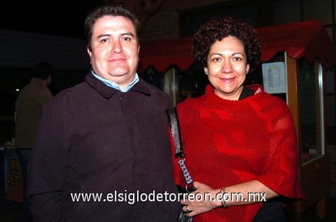 16112009 Jesús Martínez y Gabriela Orozco.