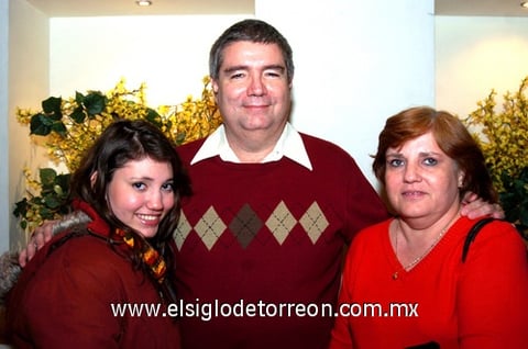 16112009 Raquel Bobadilla, Elena Bobadilla y Violeta Reséndiz.