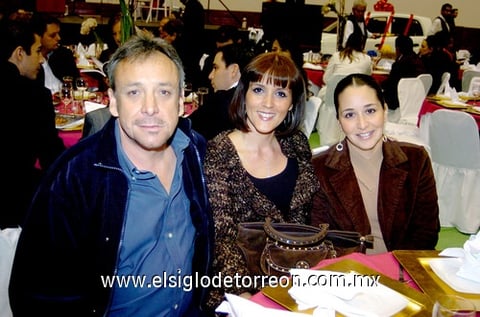 11112009 Jesús David Barroso, Margarita Corral y Tere Corral.