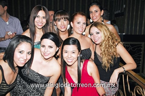 13112009 Emma Arellano, Vanessa Flores, Hilda Pulido, Arianna Flores, Gloria Hernández, Ana Cristina Ayup, Karla Acosta y Michelle Ortega.