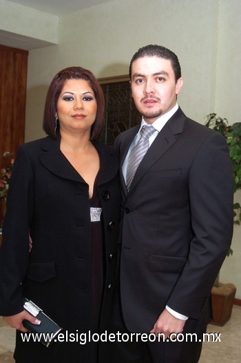 12112009 Alma Rosa de López y Marco Antonio López.