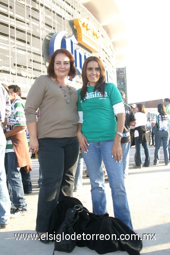 12112009 Tatiana Teixeira de Abularach y Salomón Abularach.