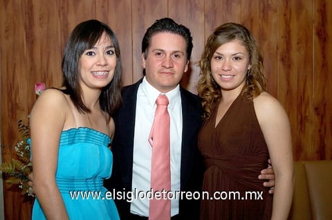 12112009 Gandi Gutiérrez y Gaby Wong.