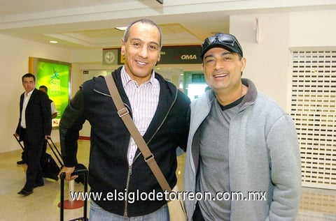 12112009 Ciudad de México. Alberto Barba fue recibido por Gerardo Galindo.