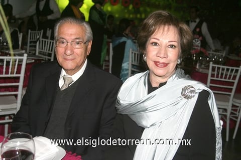 17112009 May Lyn Cruz y Annette Esparza.