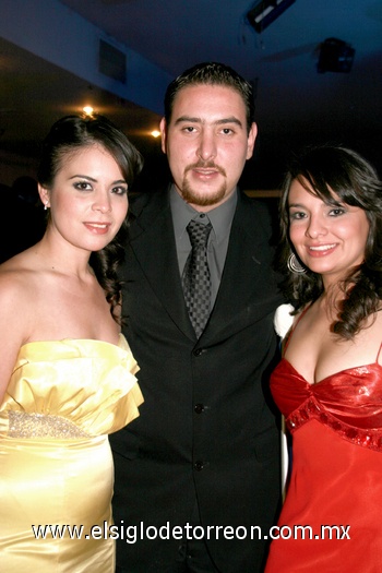 19112009 Lulú Leija, Sergio Valdez y Pamela Jayme.