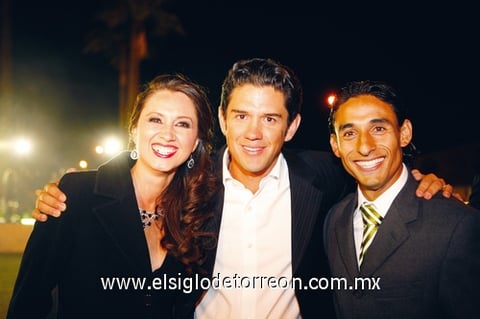 13112009 Marcela Ruiz Esparza, Alejandro Irarragorri y Fernando Arce.
