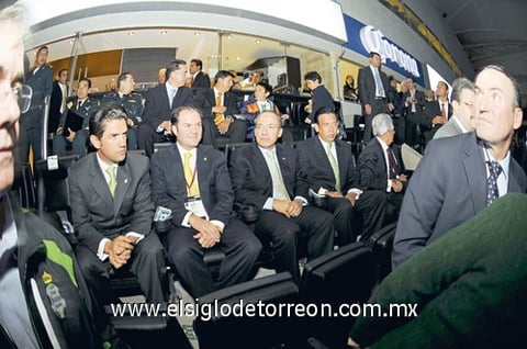 13112009 Alejandro Irarragorri, Carlos Fernández, el Presidente de México Felipe Calderón y el Gobernador del Estado de Coahuila Humberto Moreira .